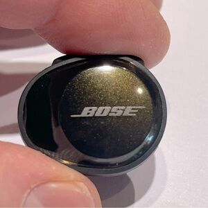 Bose Soundsport Wirelesss bluetooth earbudss